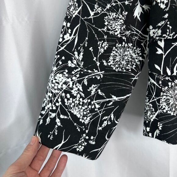 Villager by Liz Claiborne Black Floral Maximal Cotton Blazer Jacket Size 12 - Picture 4 of 10